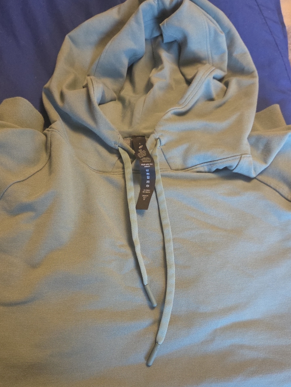 9Lululrmen mens hoodie, lightweigt Size L